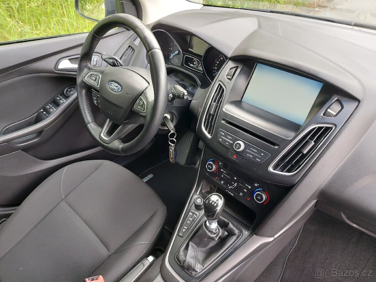 2015 Ford FOCUS - 16
