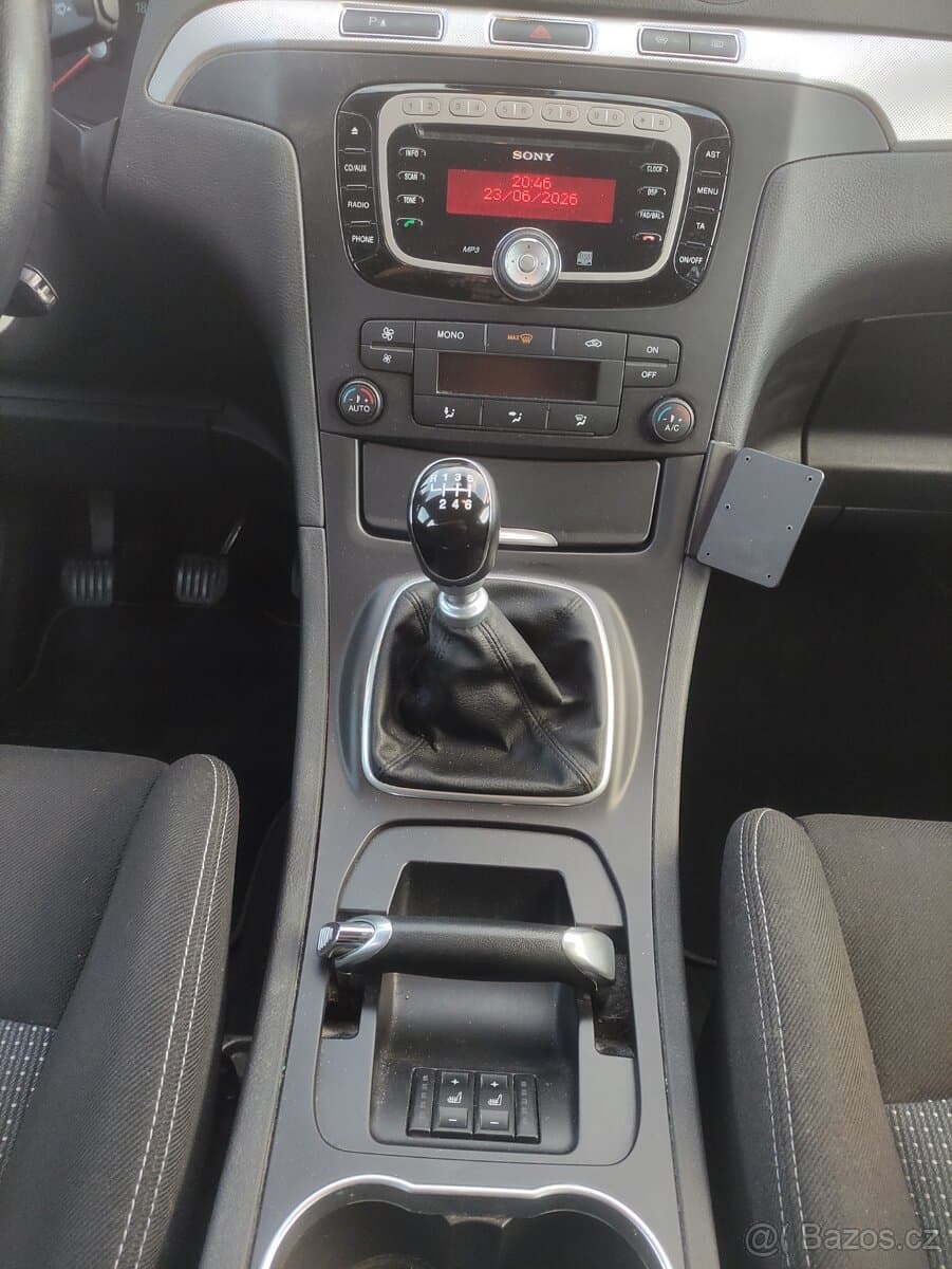 Ford S-MAX - 16