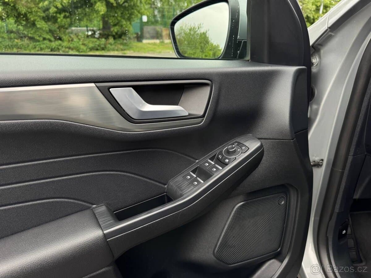 2023 Ford KUGA - 16