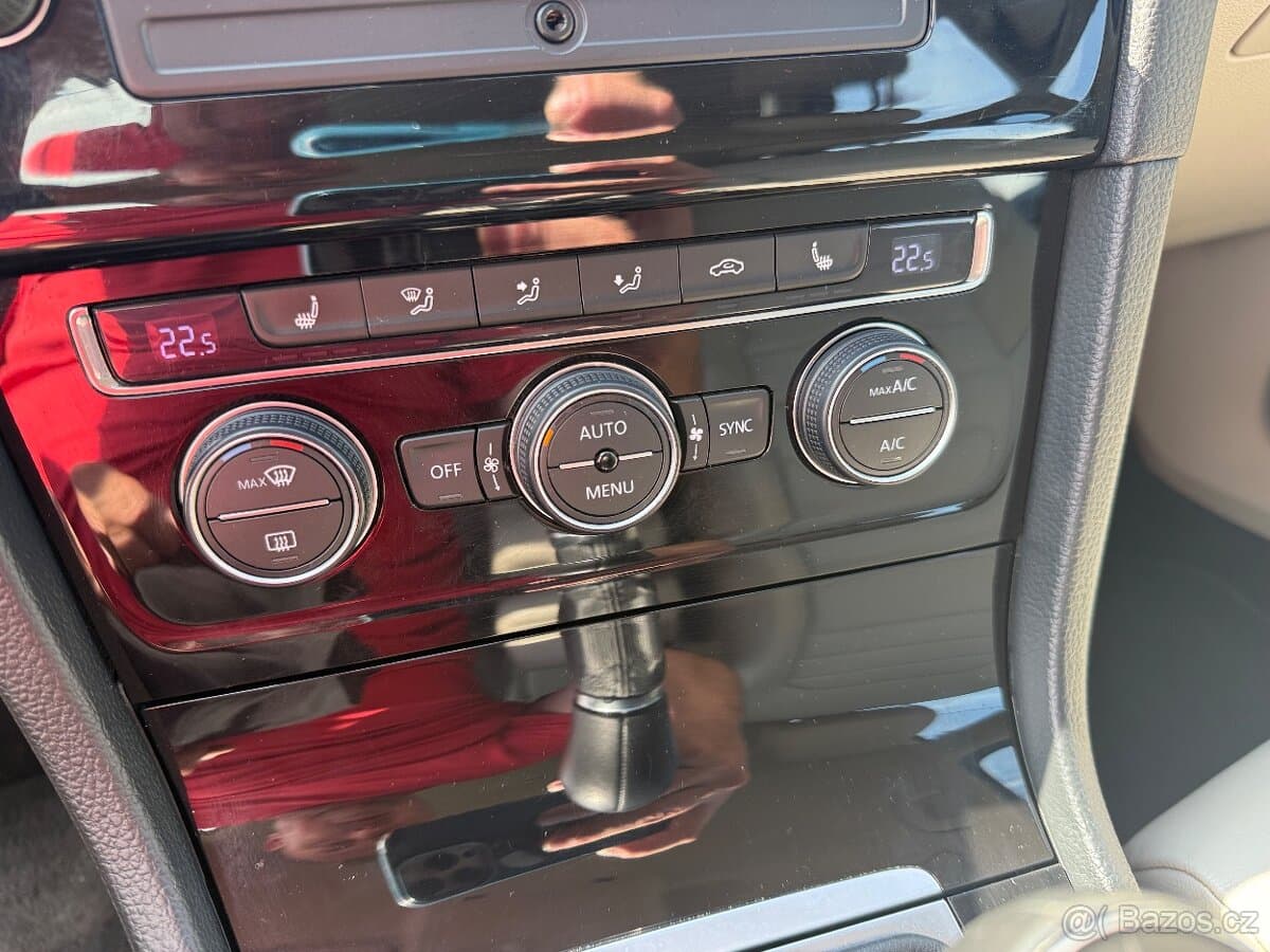2014 Volkswagen GOLF - 16