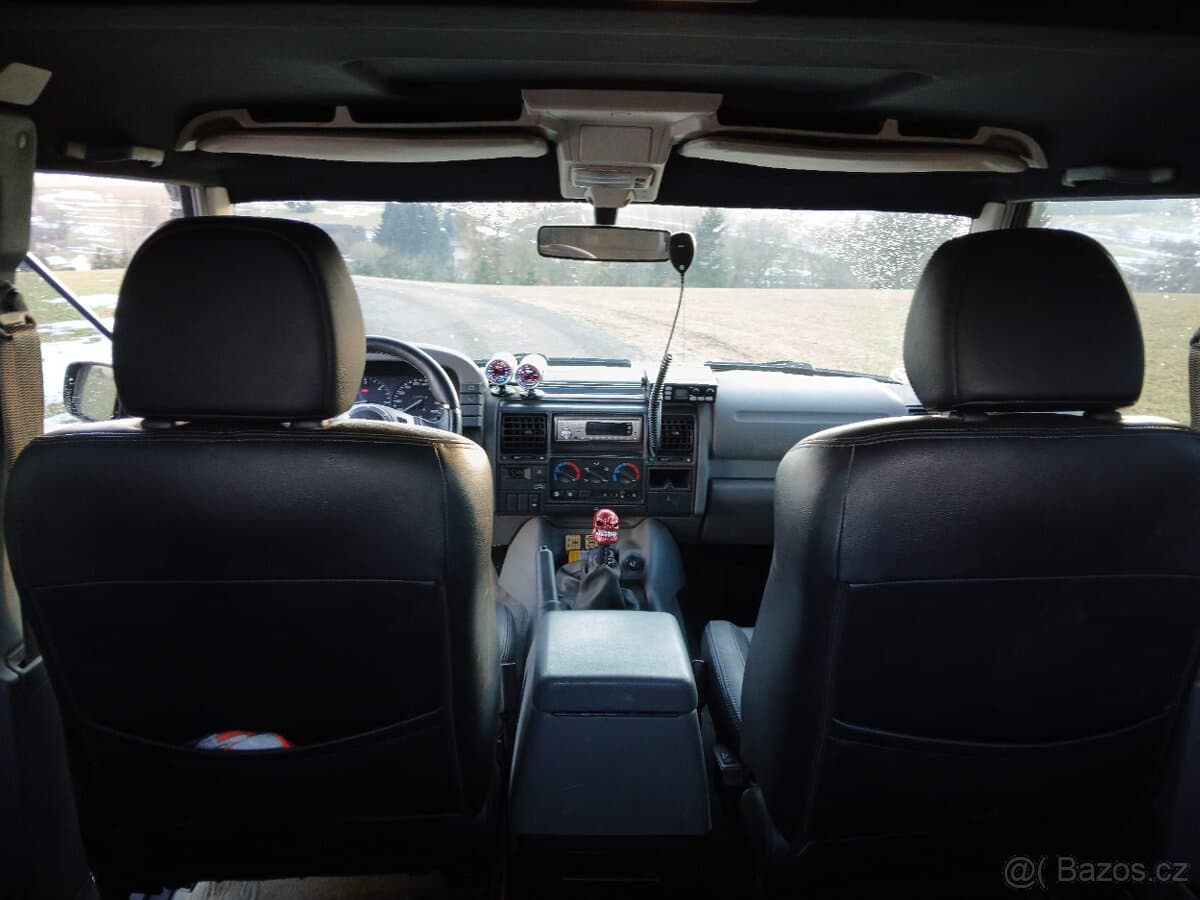 Land Rover DISCOVERY - 16