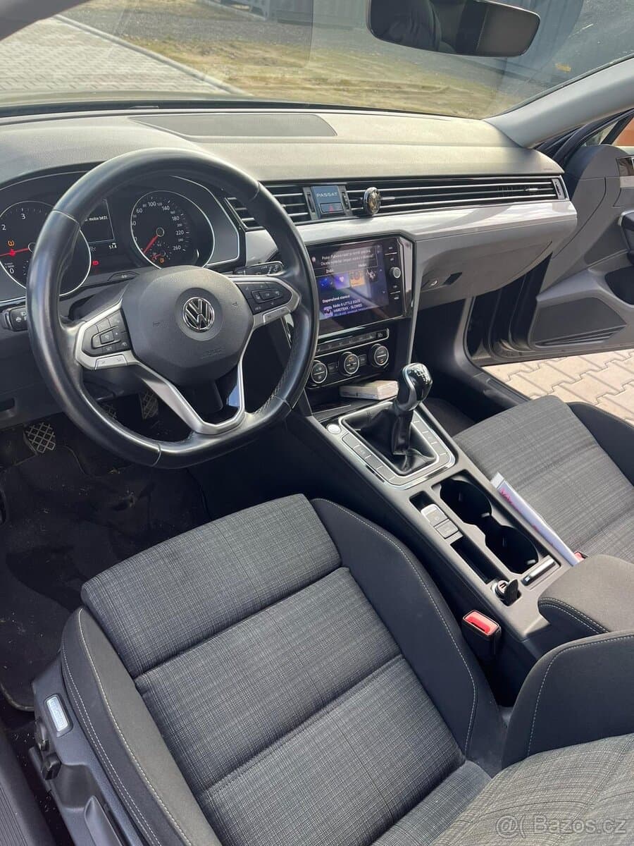 2020 Volkswagen PASSAT - 16