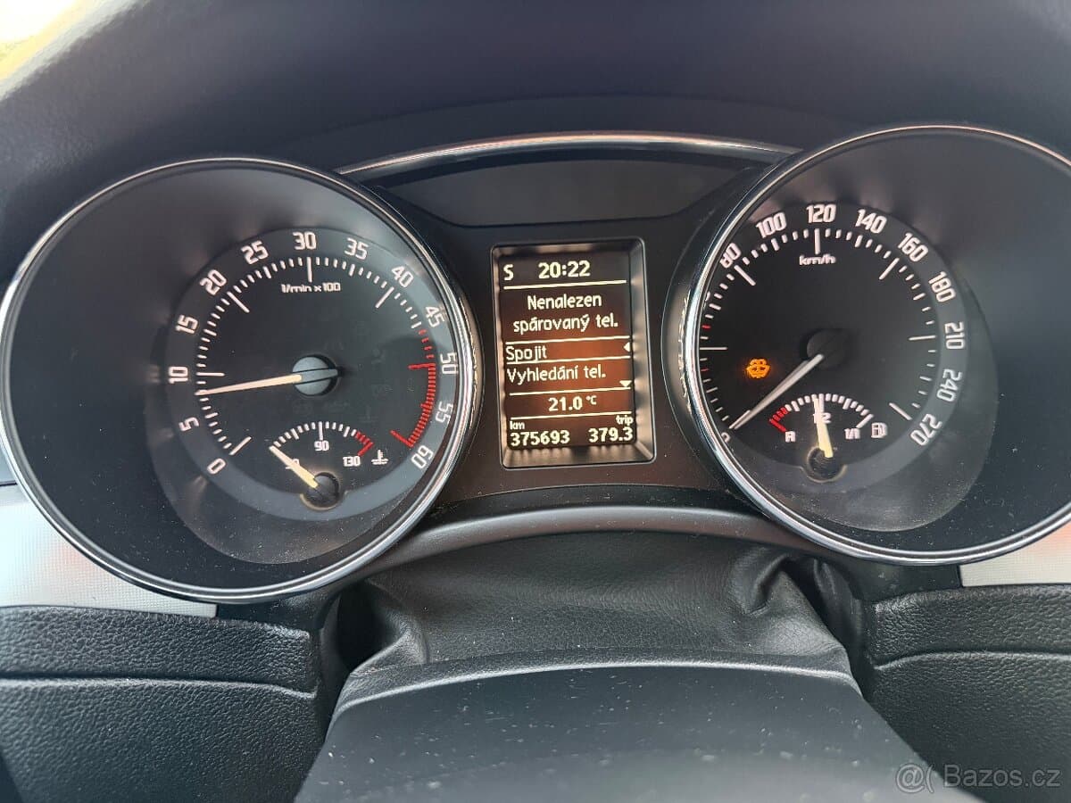 2011 Škoda SUPERB - 16