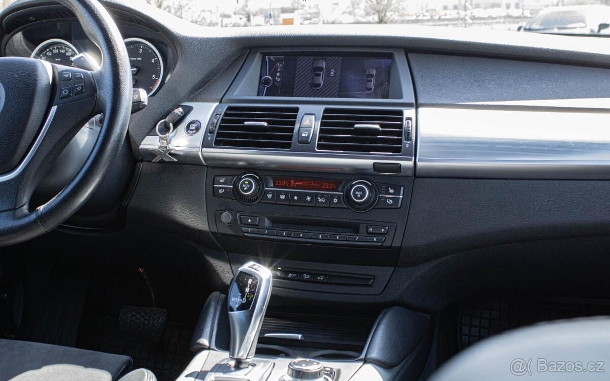 2014 BMW X6 - 16