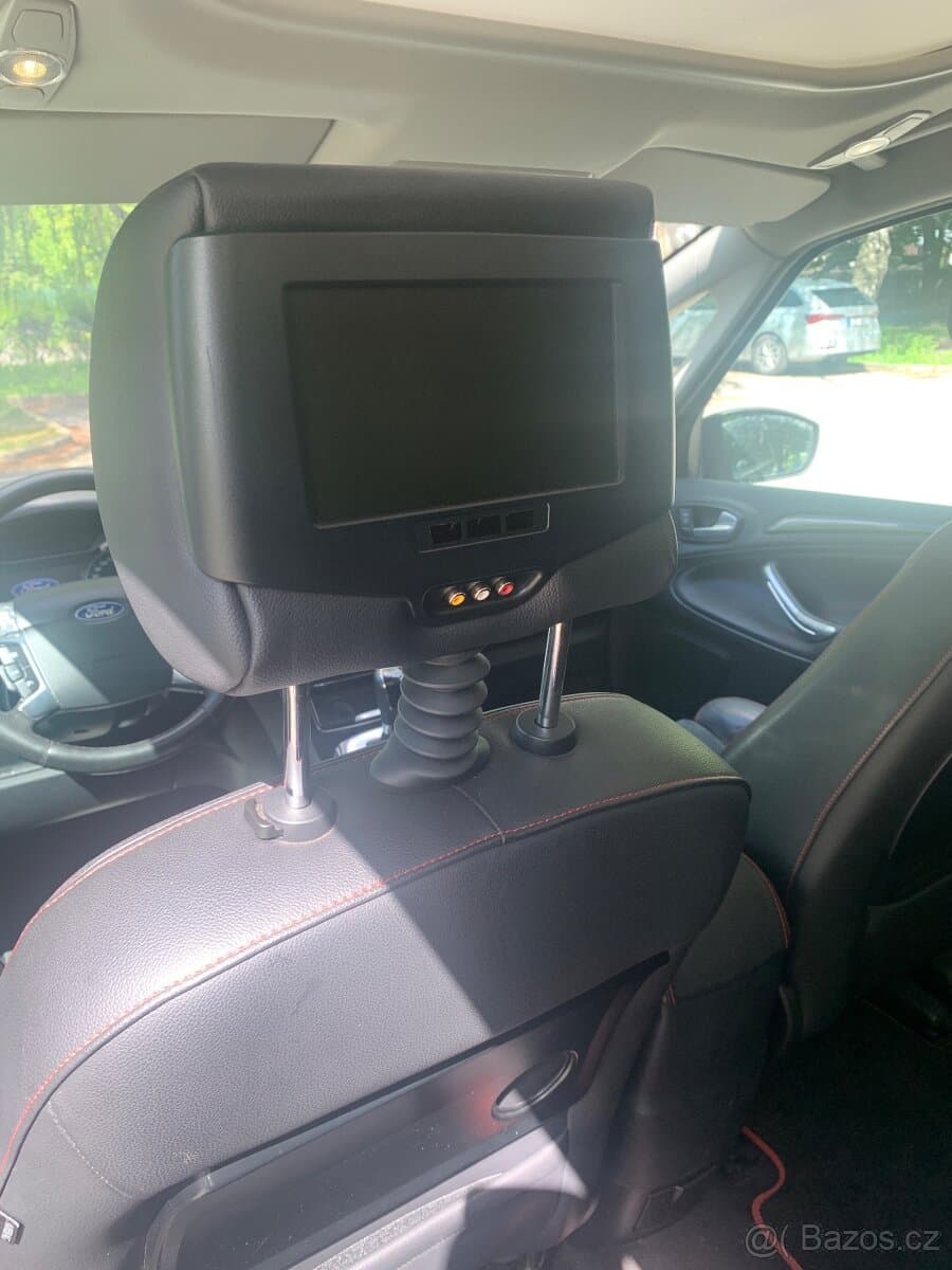 2011 Ford S-MAX - 16