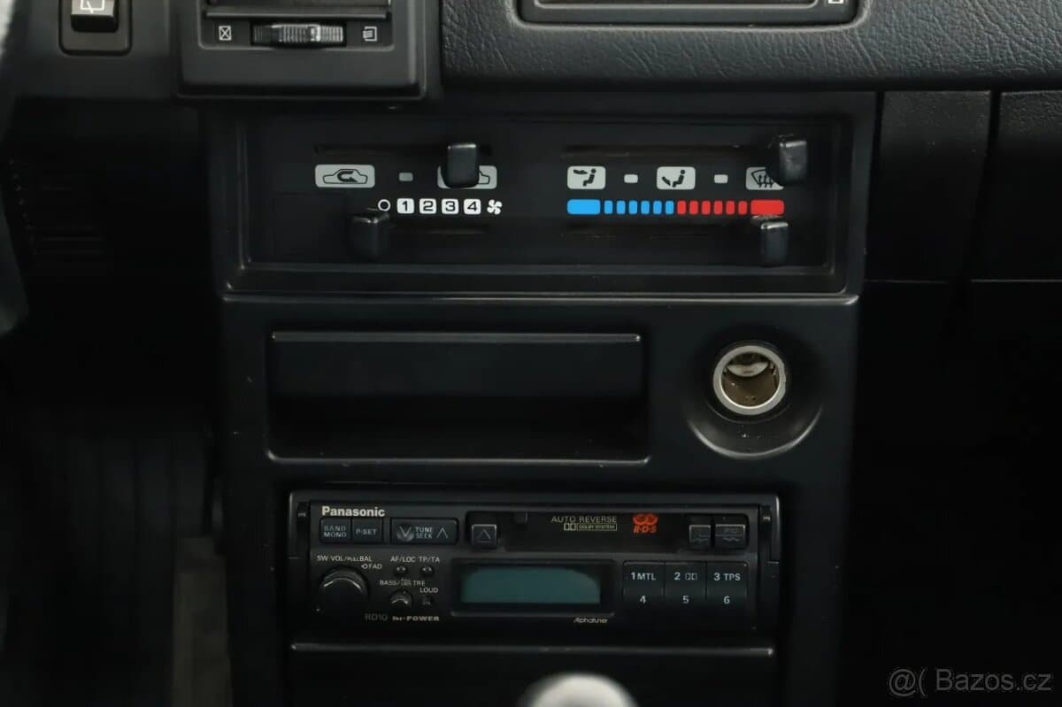 1988 Nissan SUNNY - 16