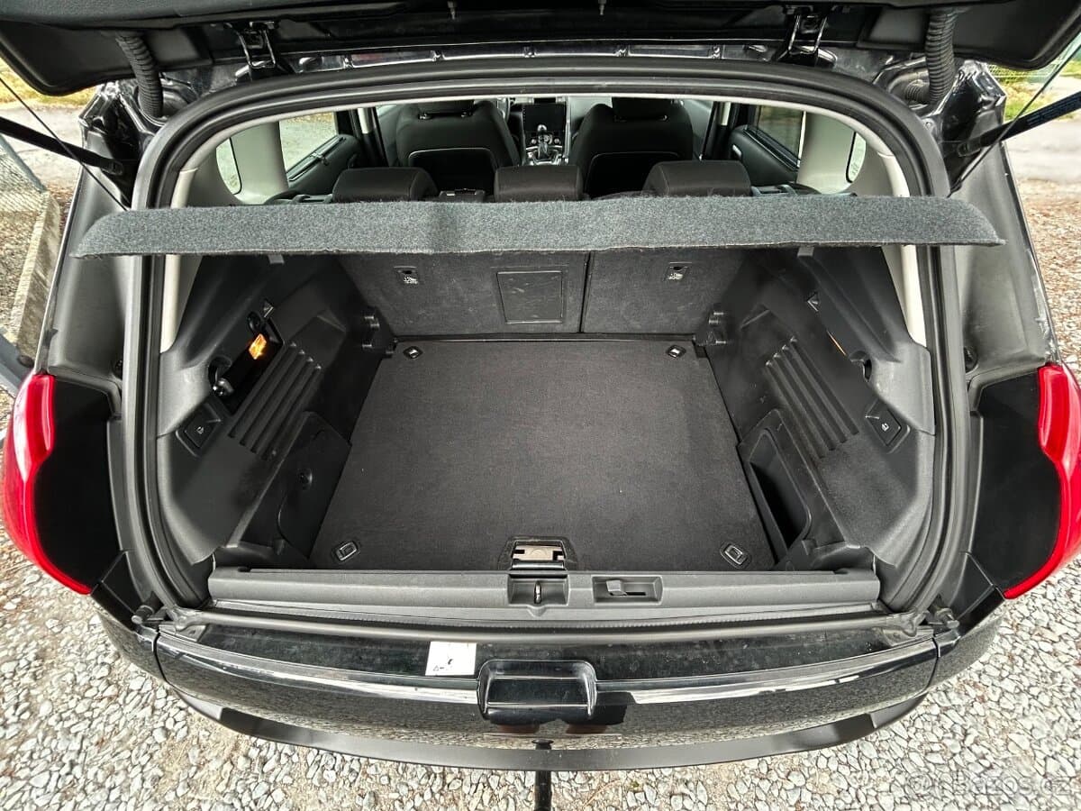 2011 Peugeot 3008 - 16