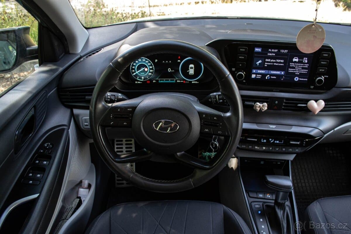 2022 Hyundai BAYON - 16