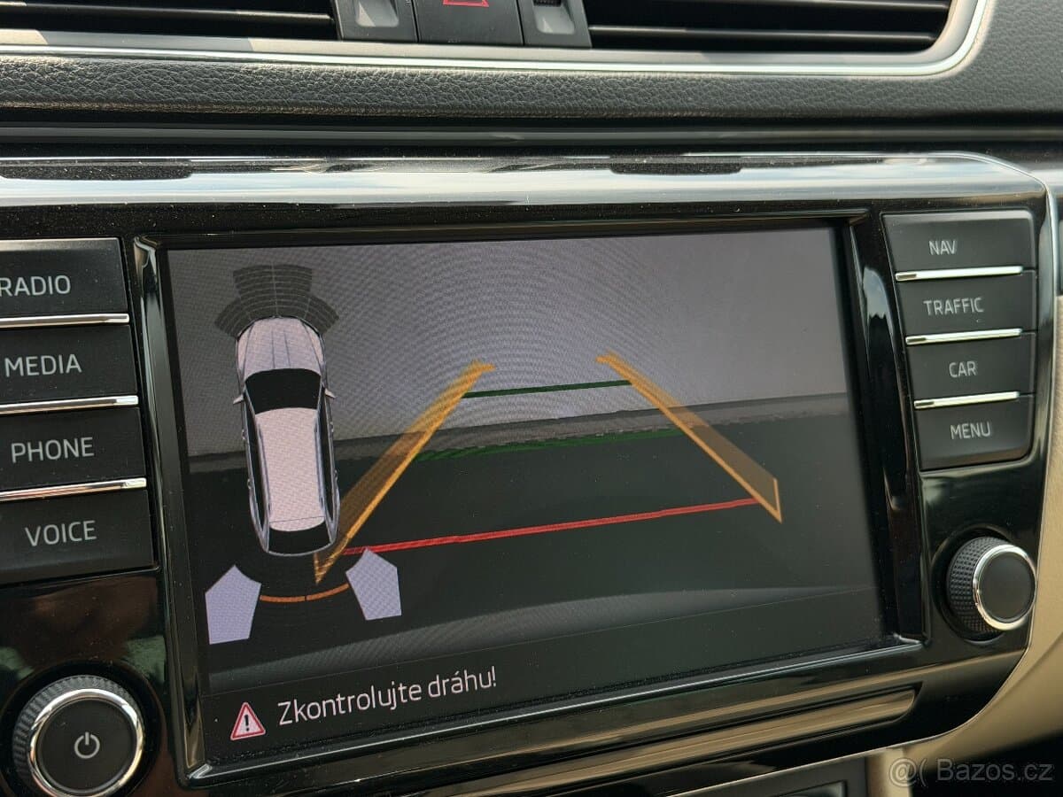 2016 Škoda SUPERB - 16