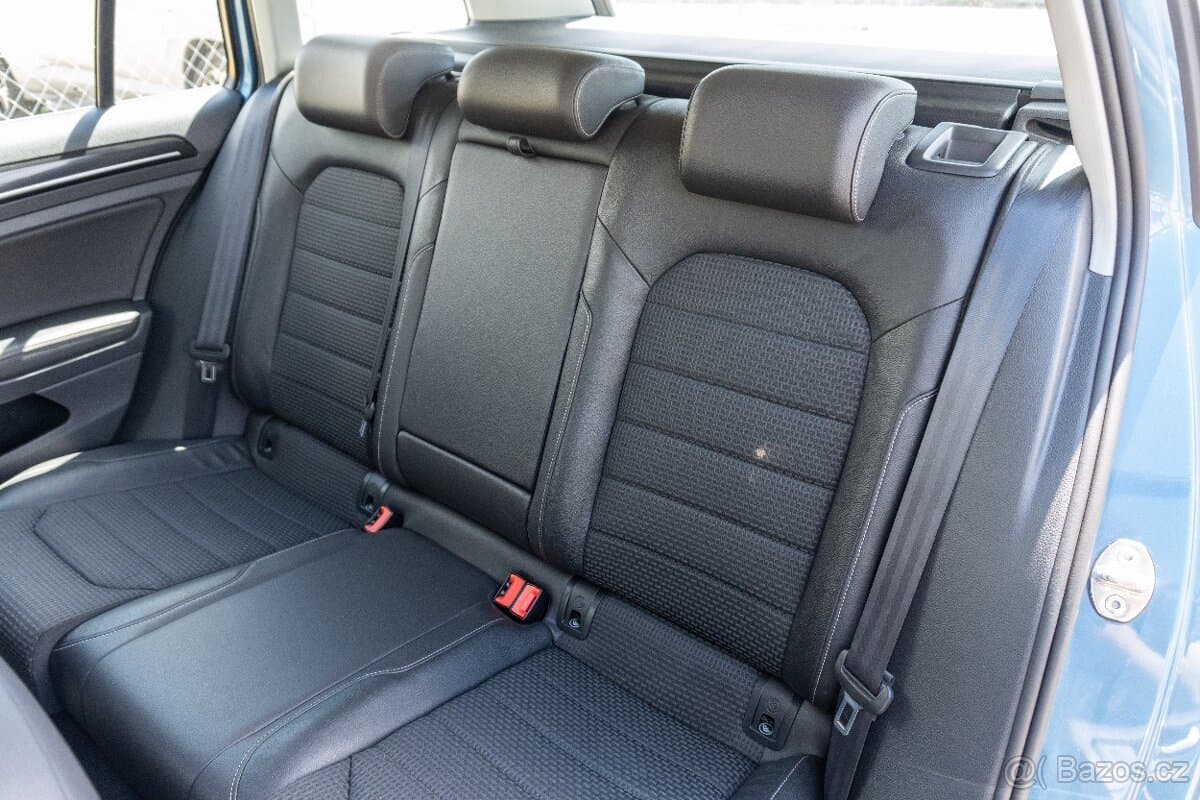2016 Volkswagen GOLF - 16