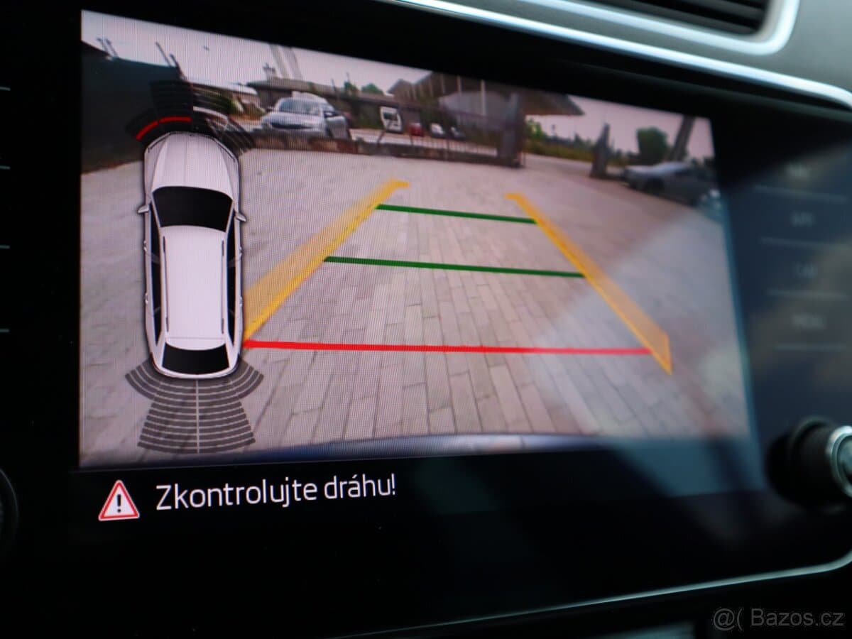 2019 Škoda SUPERB - 16