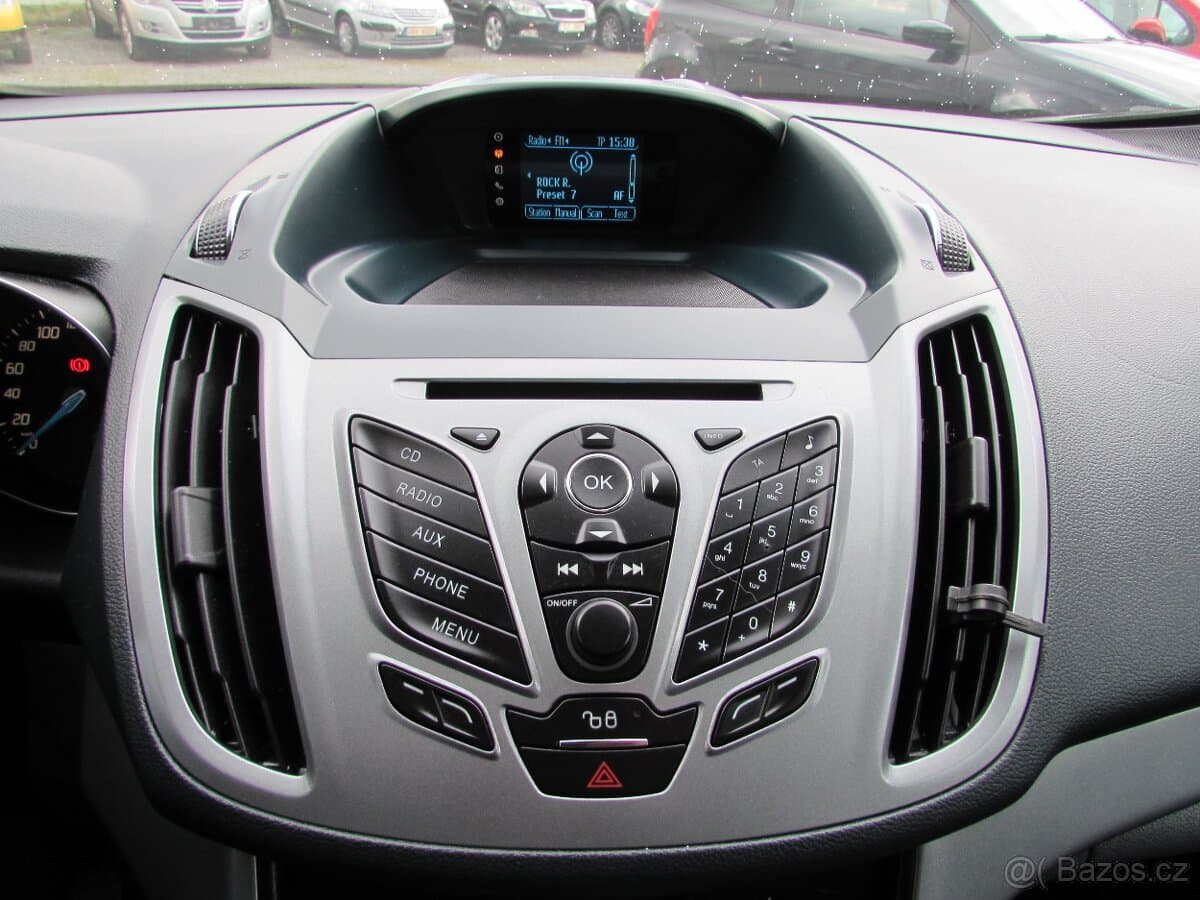 2012 Ford C-MAX - 16