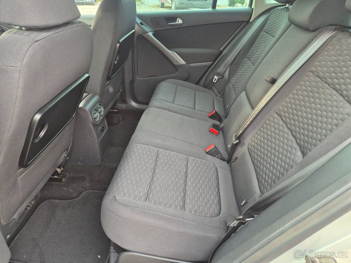 2009 Volkswagen TIGUAN - 16