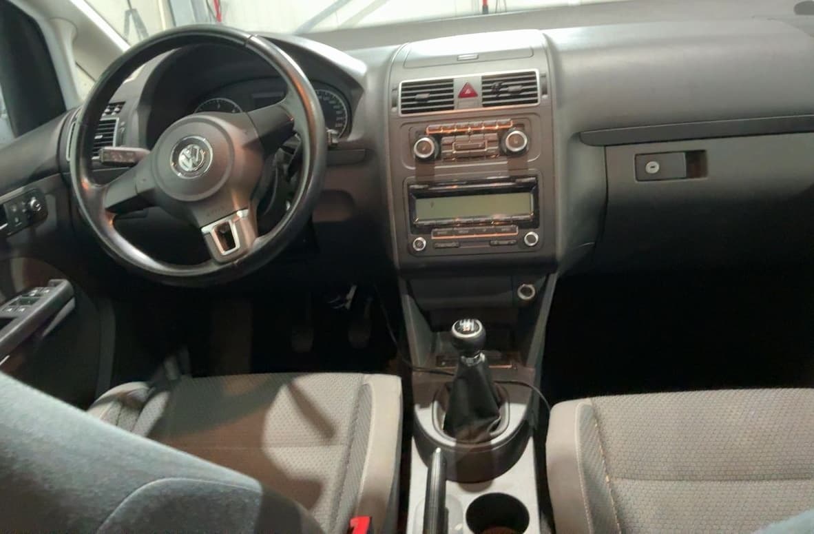2010 Volkswagen TOURAN - 16