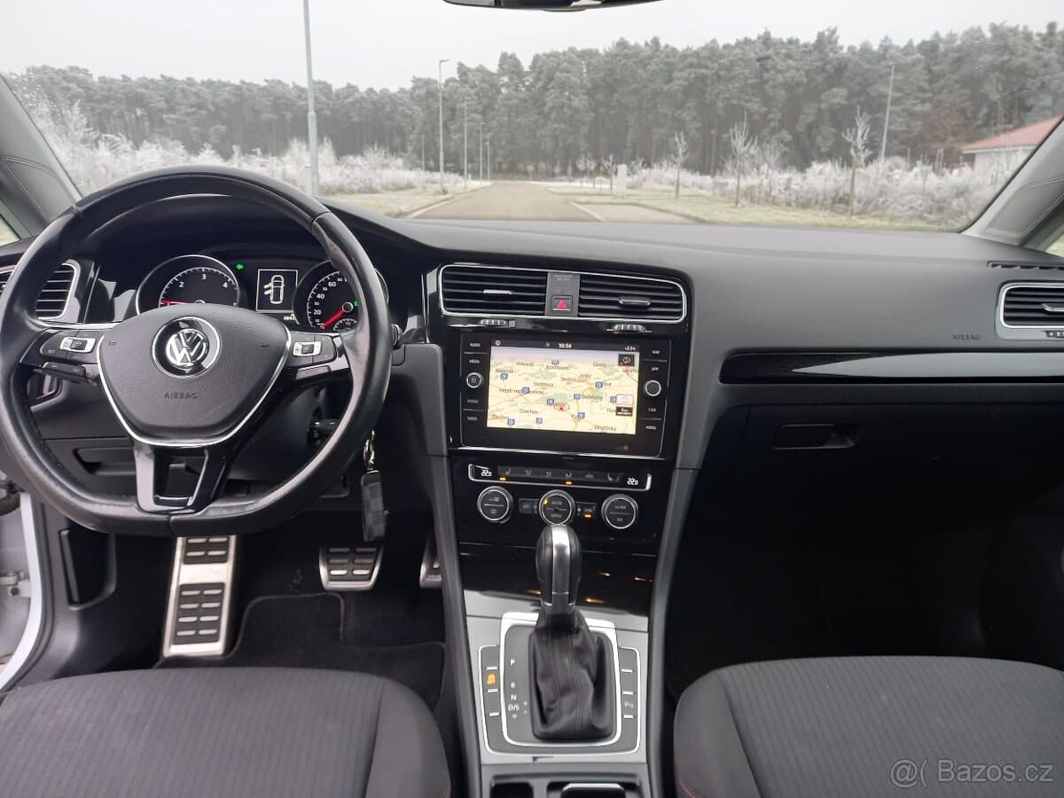 2018 Volkswagen GOLF - 16