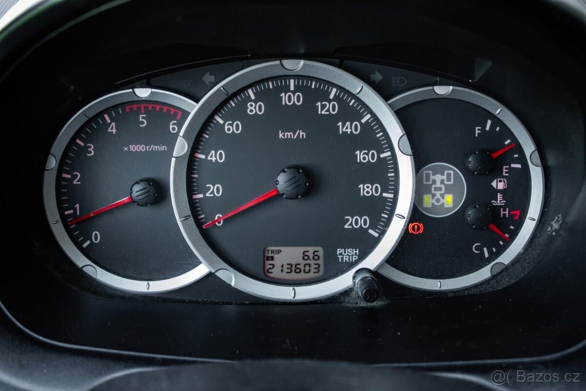 2011 Mitsubishi L200 - 16