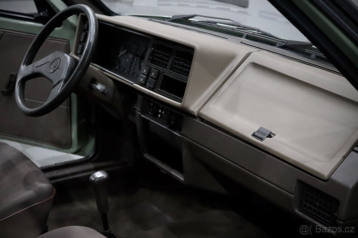 1988 Škoda FAVORIT - 16