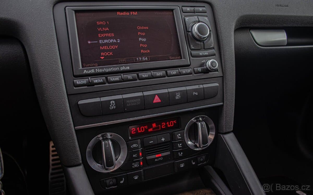 2010 Audi S3 - 16