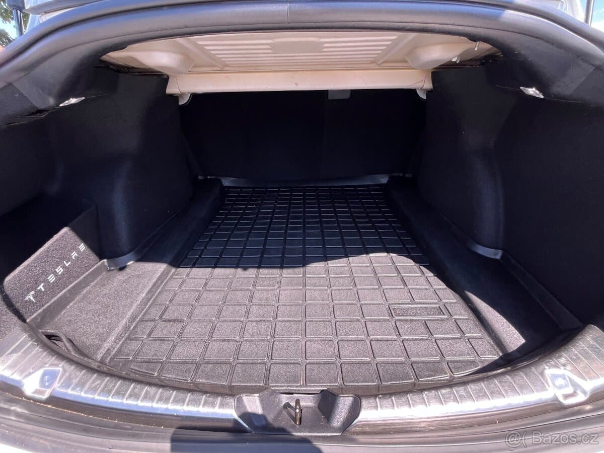 2020 Tesla MODEL 3 - 16