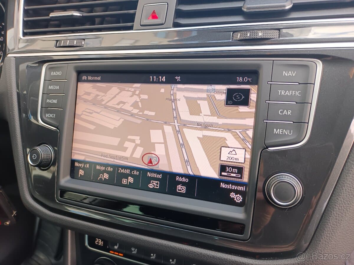 2017 Volkswagen TIGUAN - 16