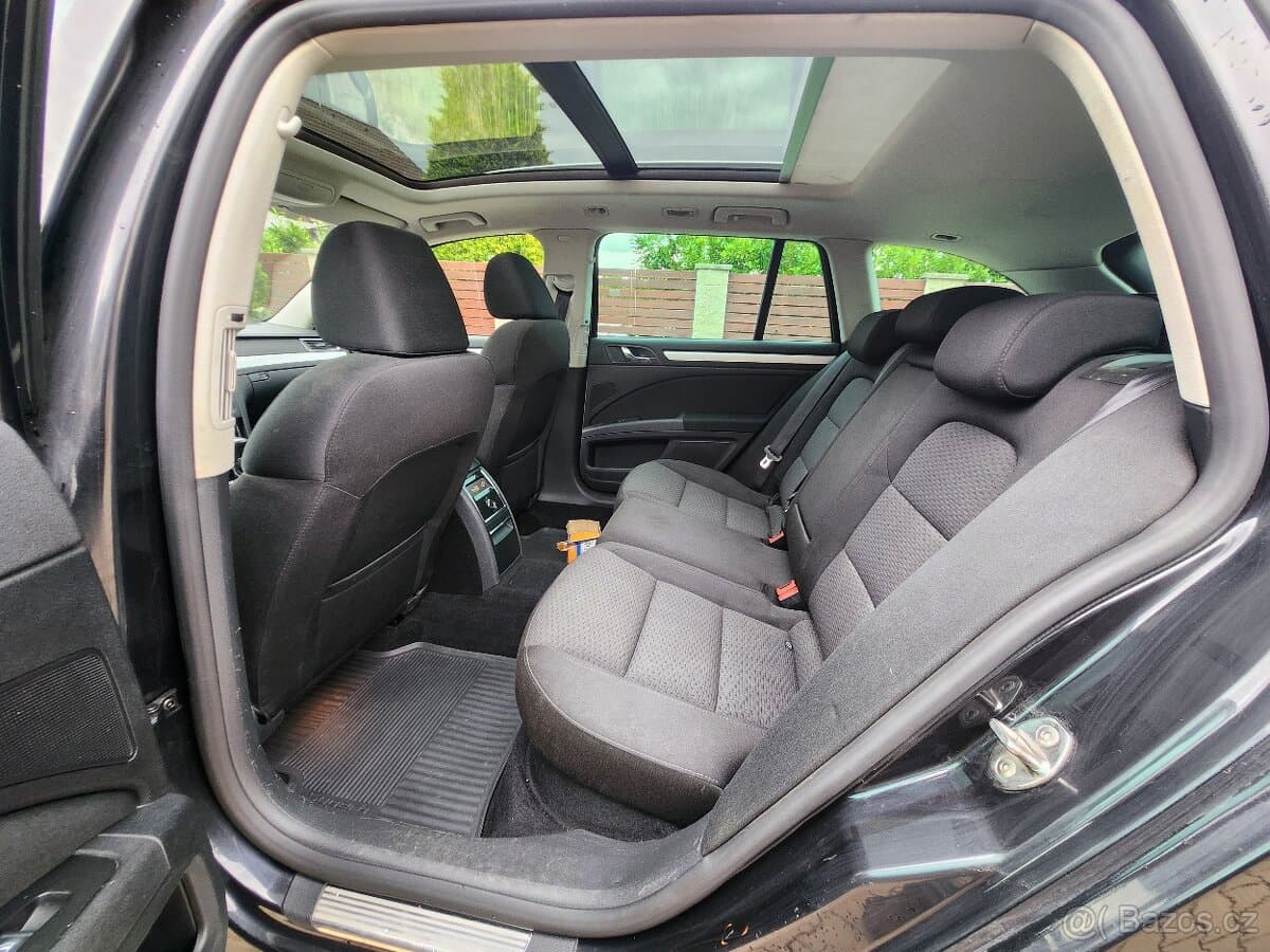 2011 Škoda SUPERB - 16
