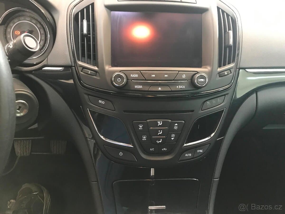 2016 Opel INSIGNIA - 16