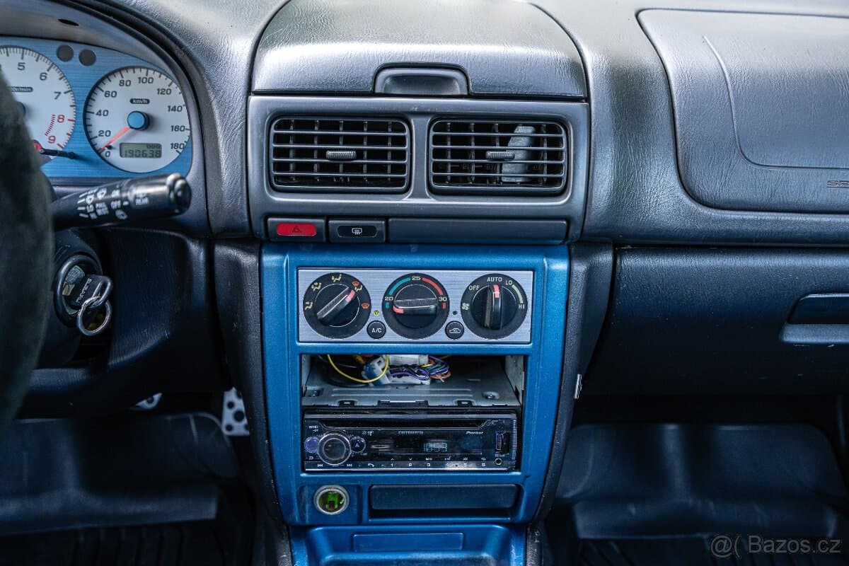 2000 Subaru IMPREZA - 16