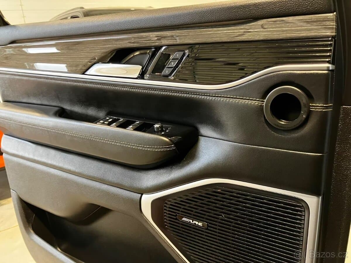 2022 Jeep OSTATNÍ - 16