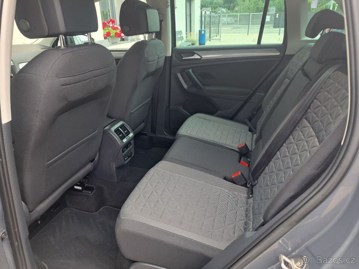 2021 Volkswagen TIGUAN - 16