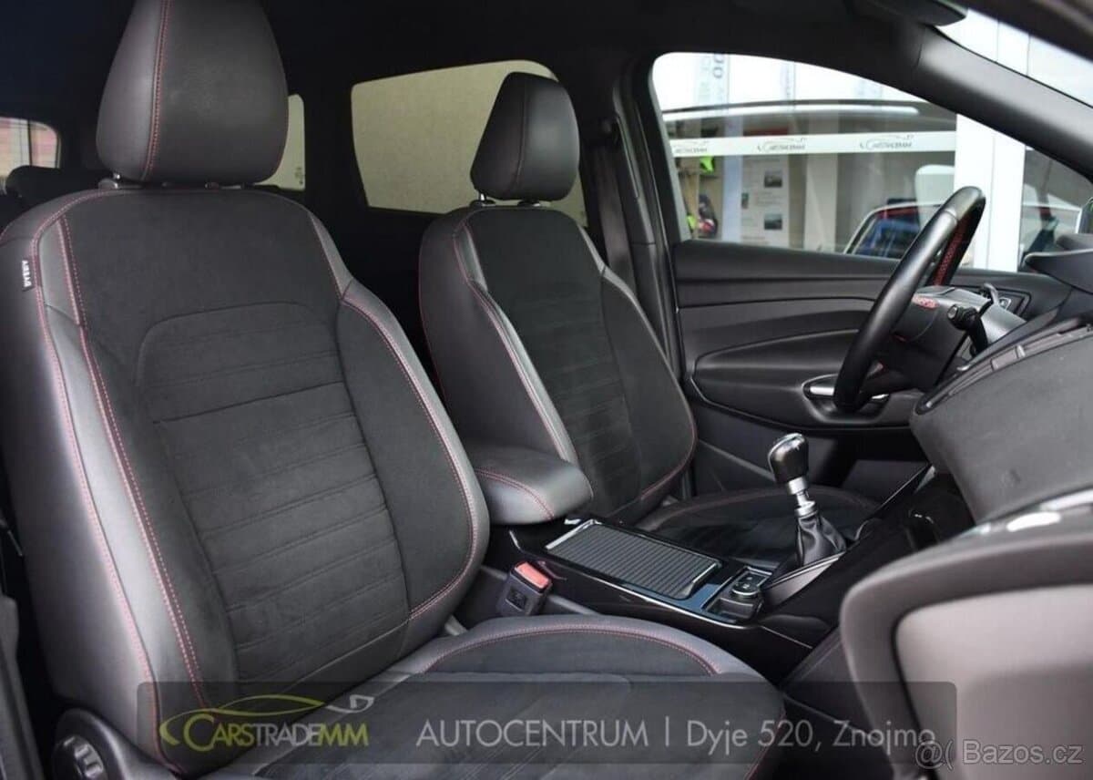 2018 Ford KUGA - 16