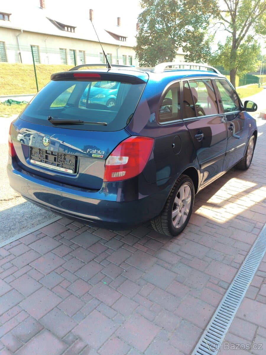 2010 Škoda FABIA - 16