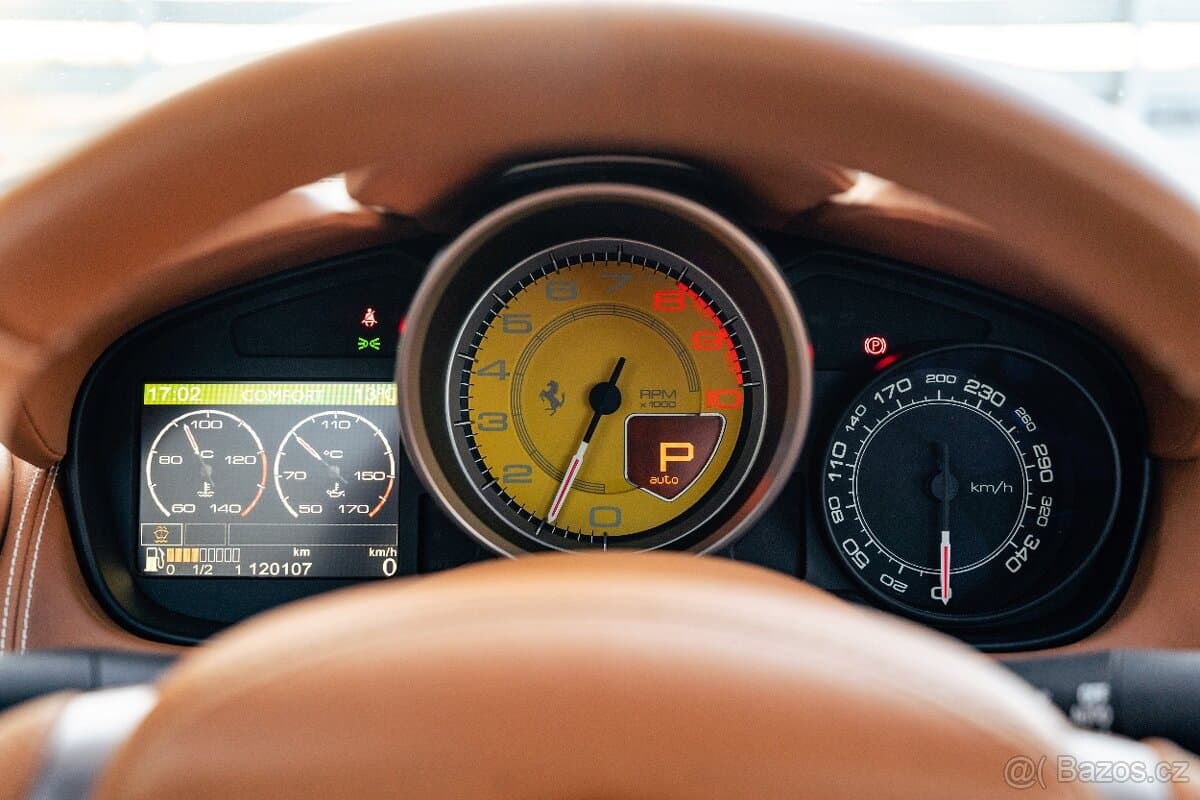 2010 Ferrari CALIFORNIA - 16