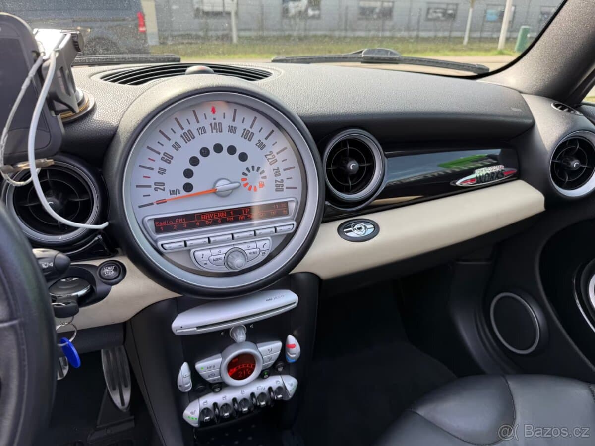 2010 Mini COOPER - 16