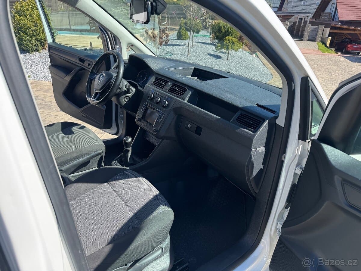 2020 Volkswagen CADDY - 16