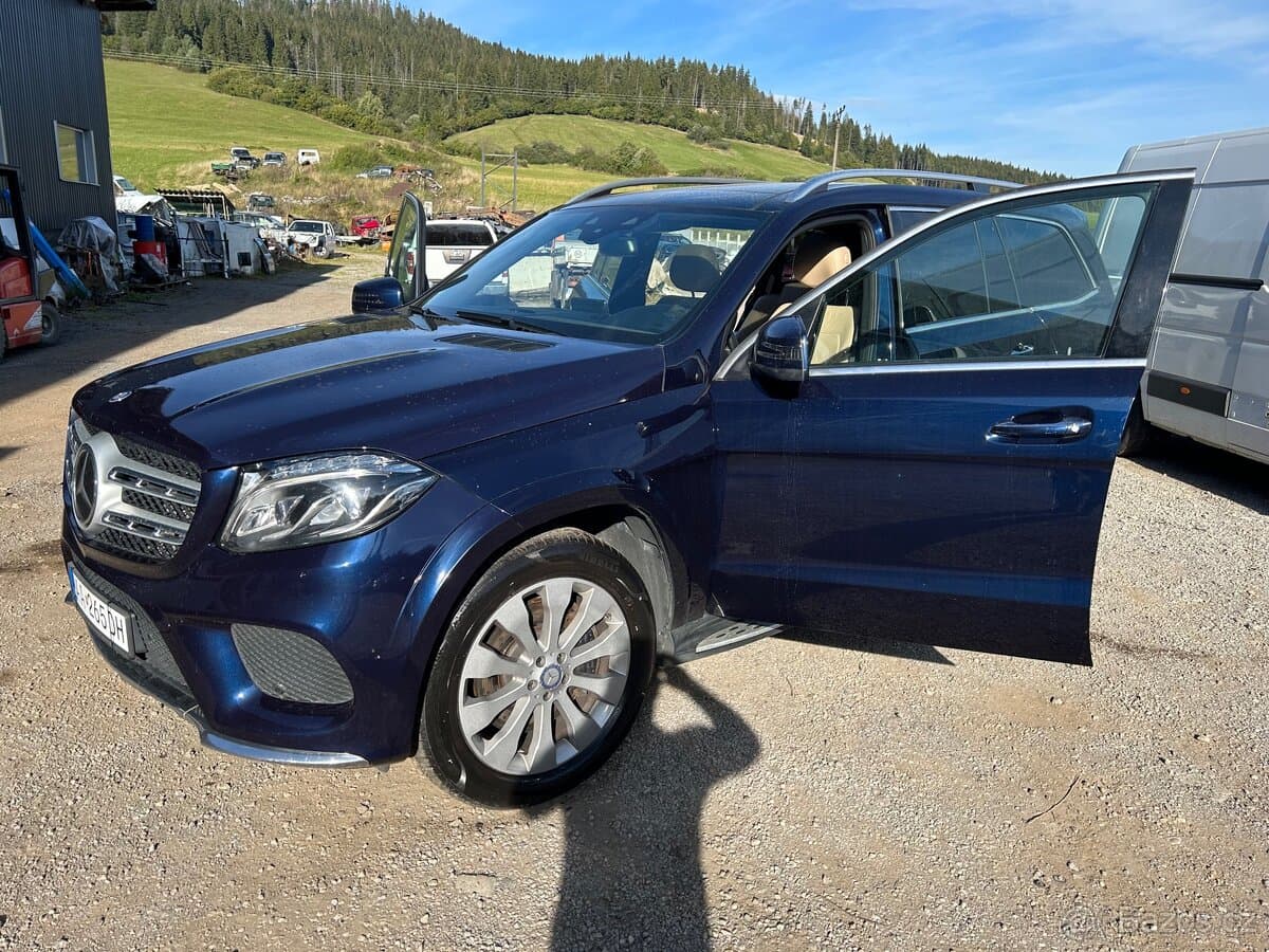 2017 Mercedes-Benz GLS - 16