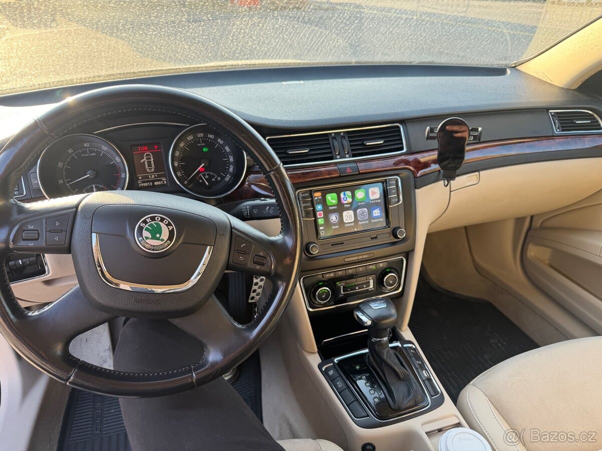 2009 Škoda SUPERB - 16