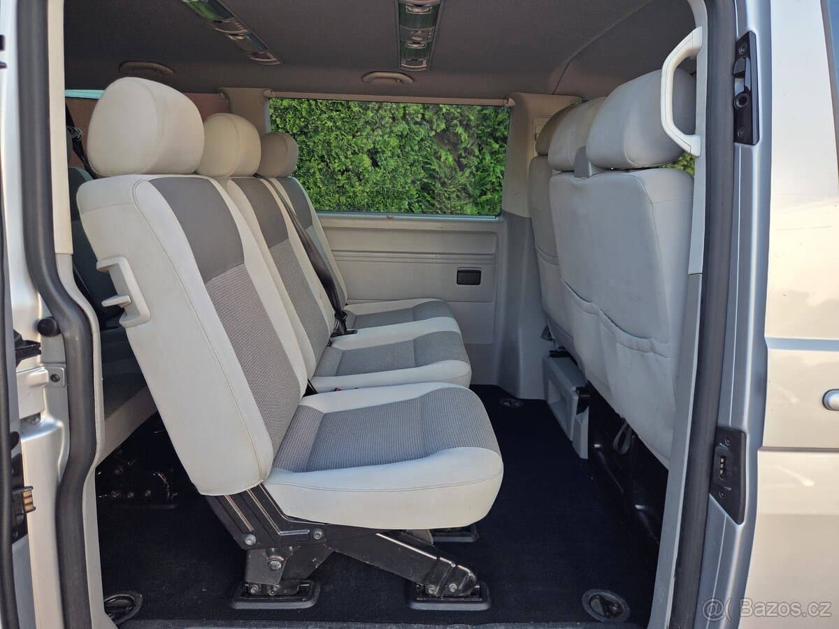 2011 Volkswagen CARAVELLE - 16