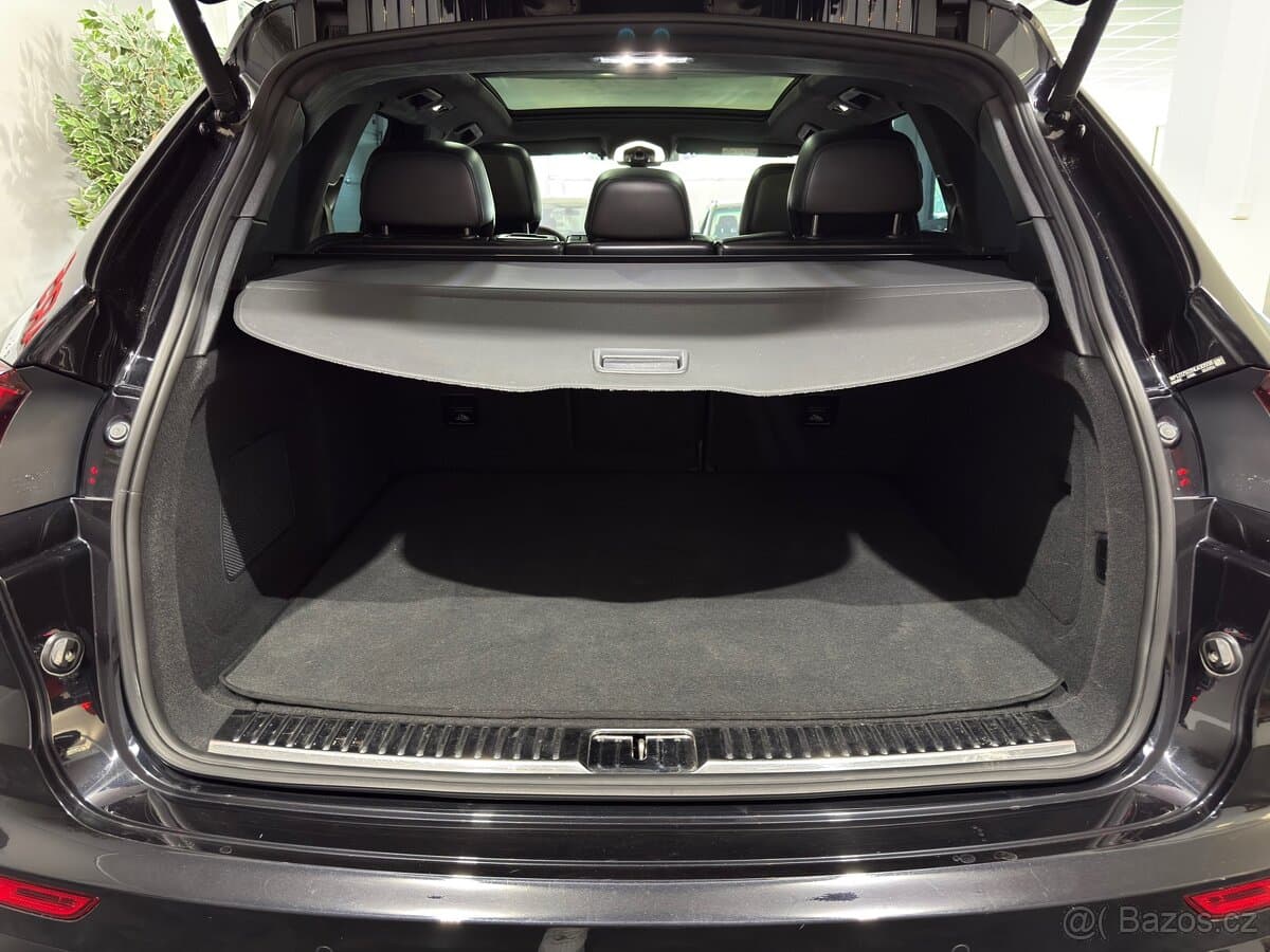 2016 Porsche CAYENNE - 16