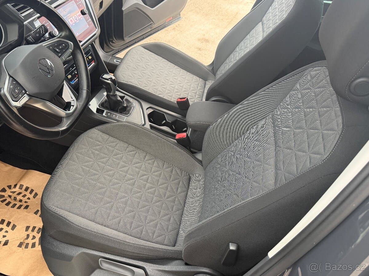 2021 Volkswagen TIGUAN - 16