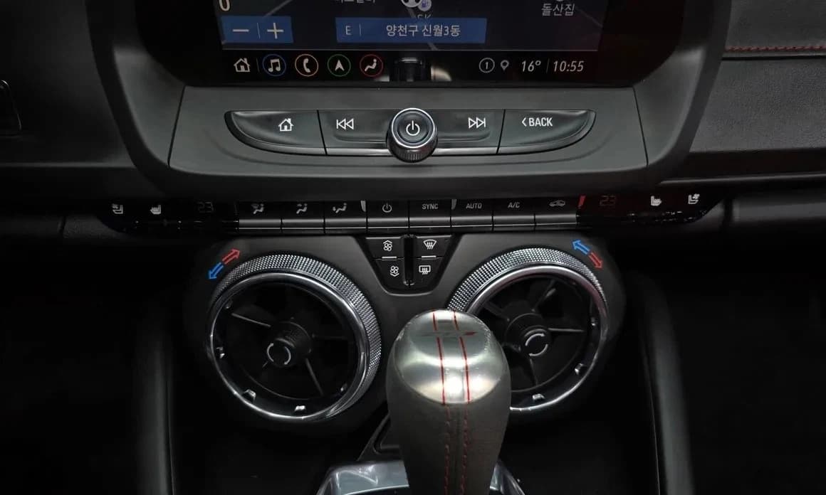 2021 Chevrolet CAMARO - 16