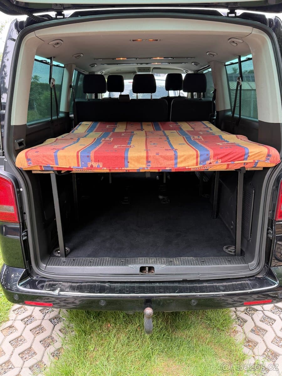 2011 Volkswagen CARAVELLE - 16