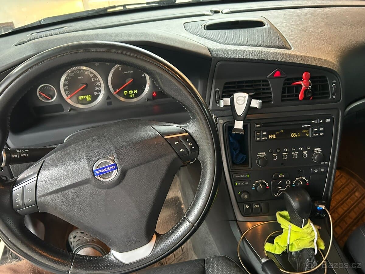 2007 Volvo V70 - 16