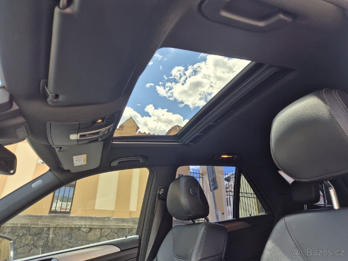 2017 Mercedes-Benz GL - 16