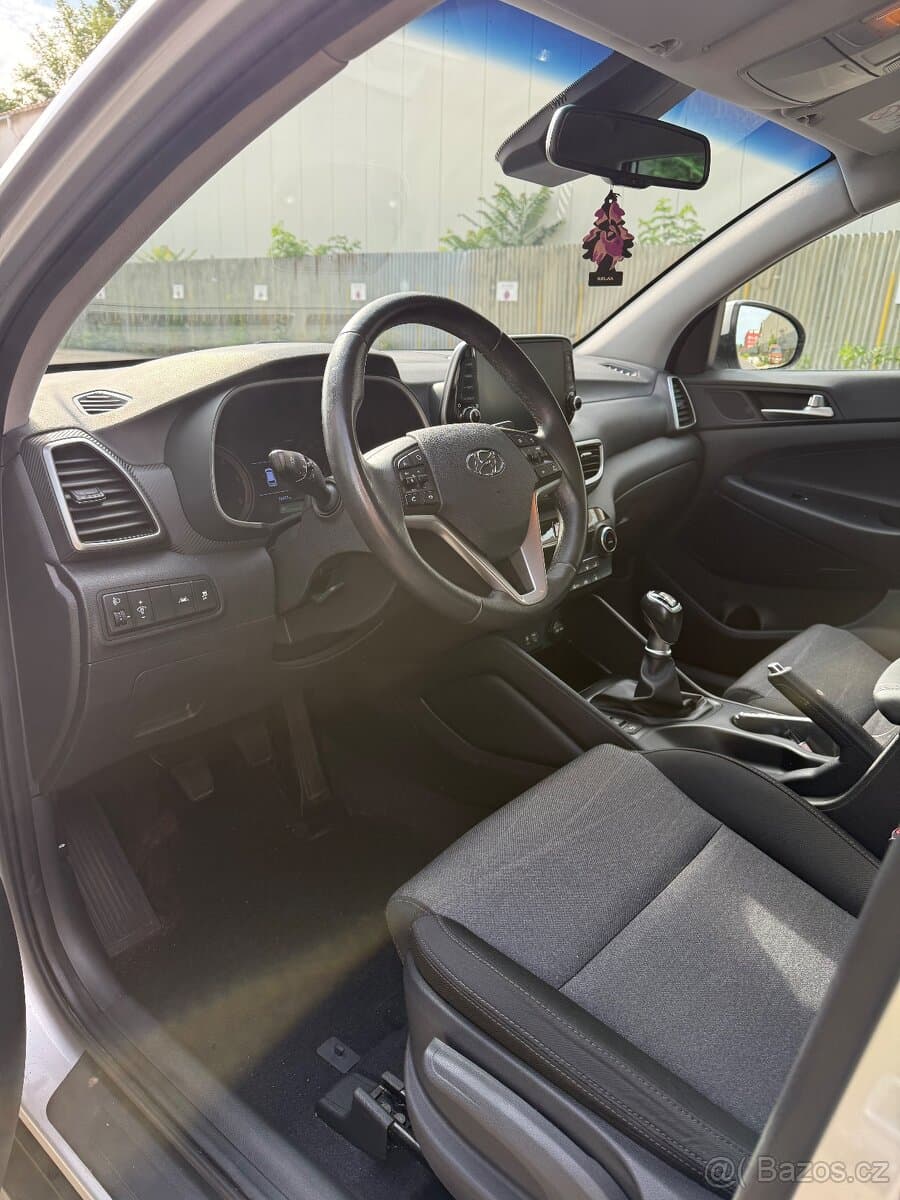 2019 Hyundai TUCSON - 16