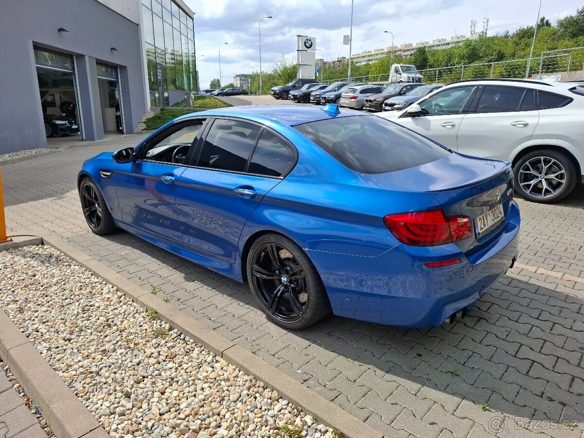 2012 BMW M5 - 16