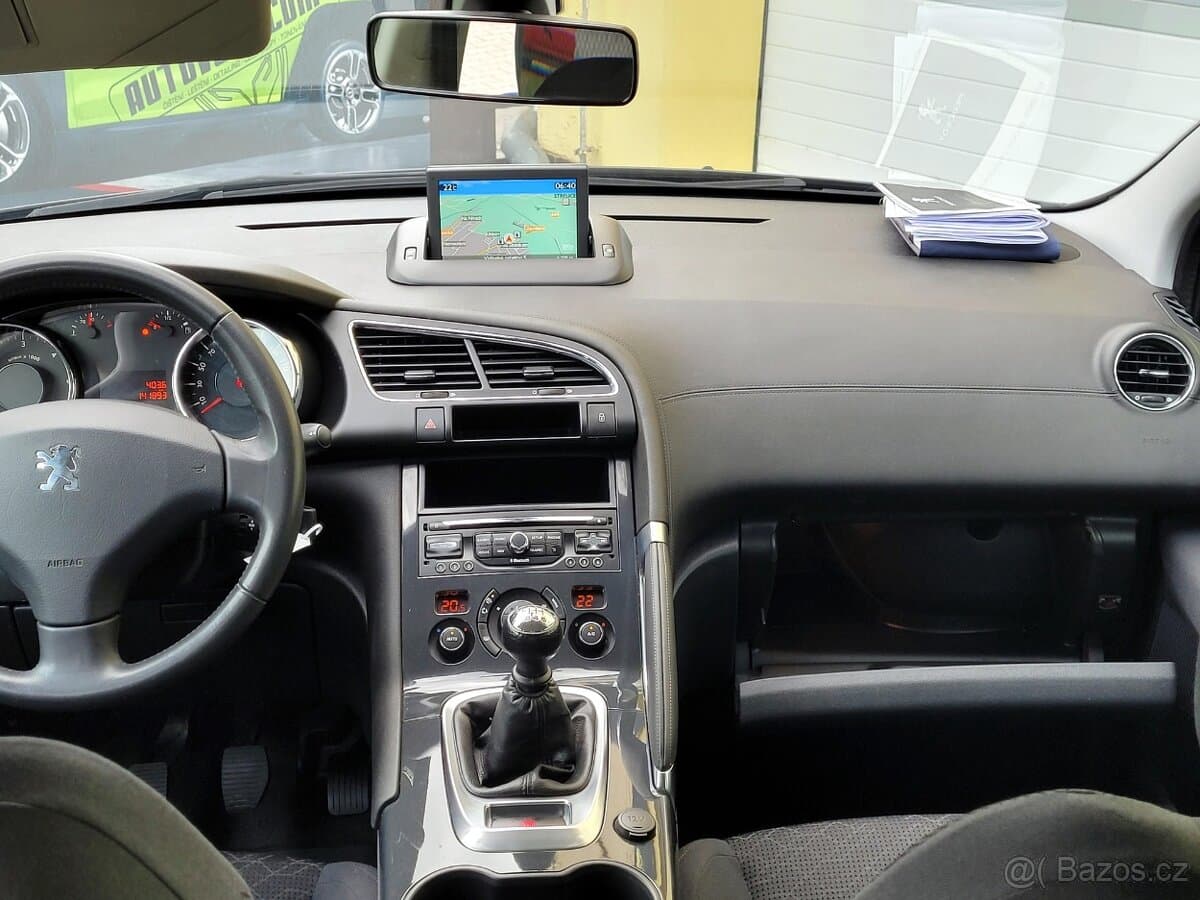 2015 Peugeot 3008 - 16