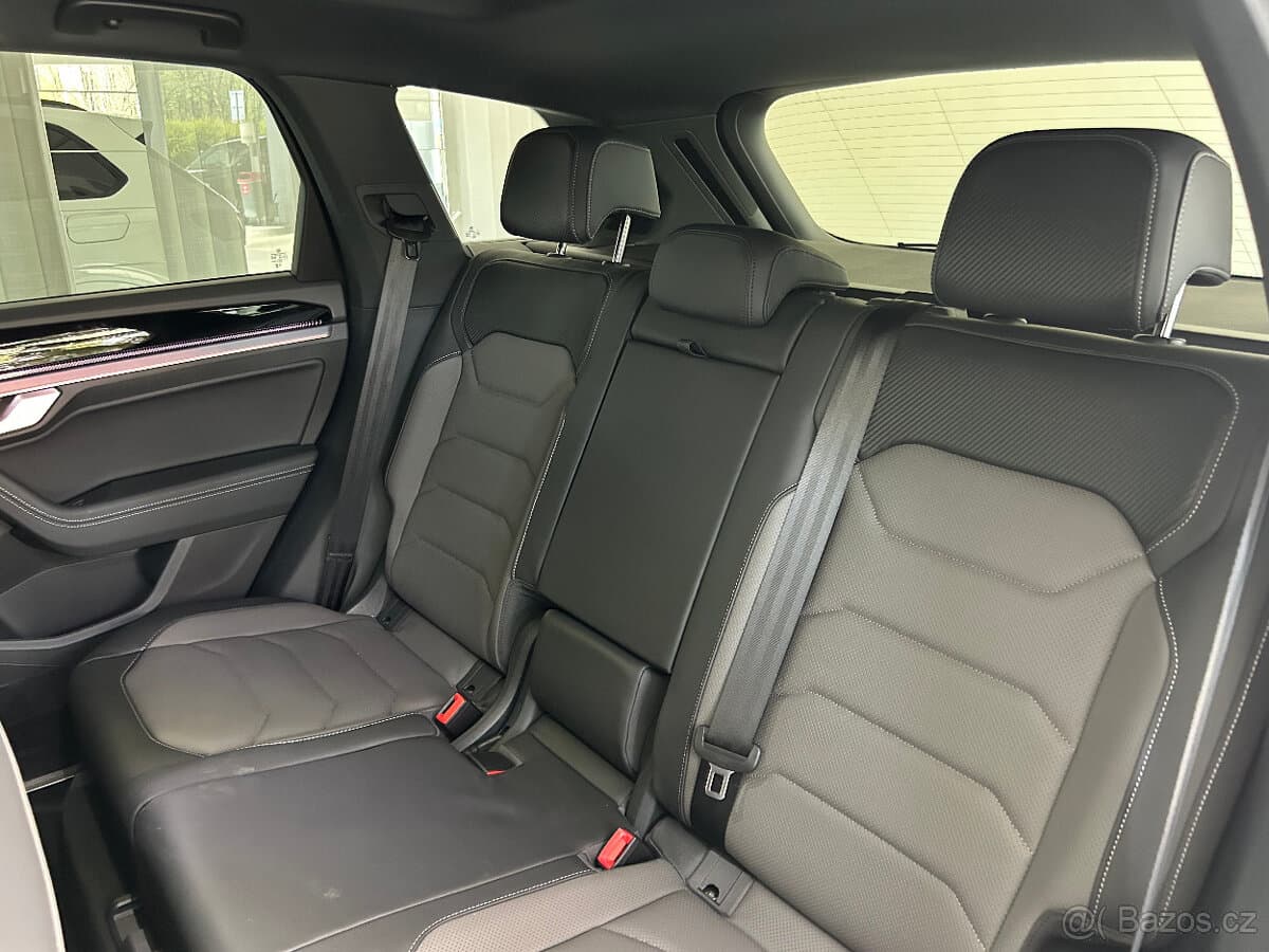 Volkswagen TOUAREG - 16