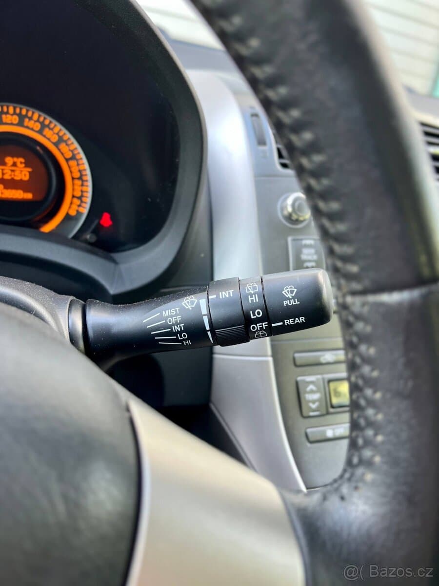 2008 Toyota AURIS - 16