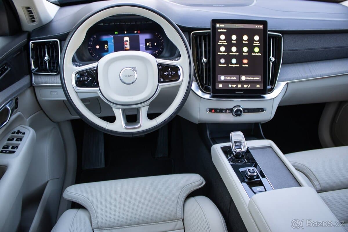 2025 Volvo XC90 - 16