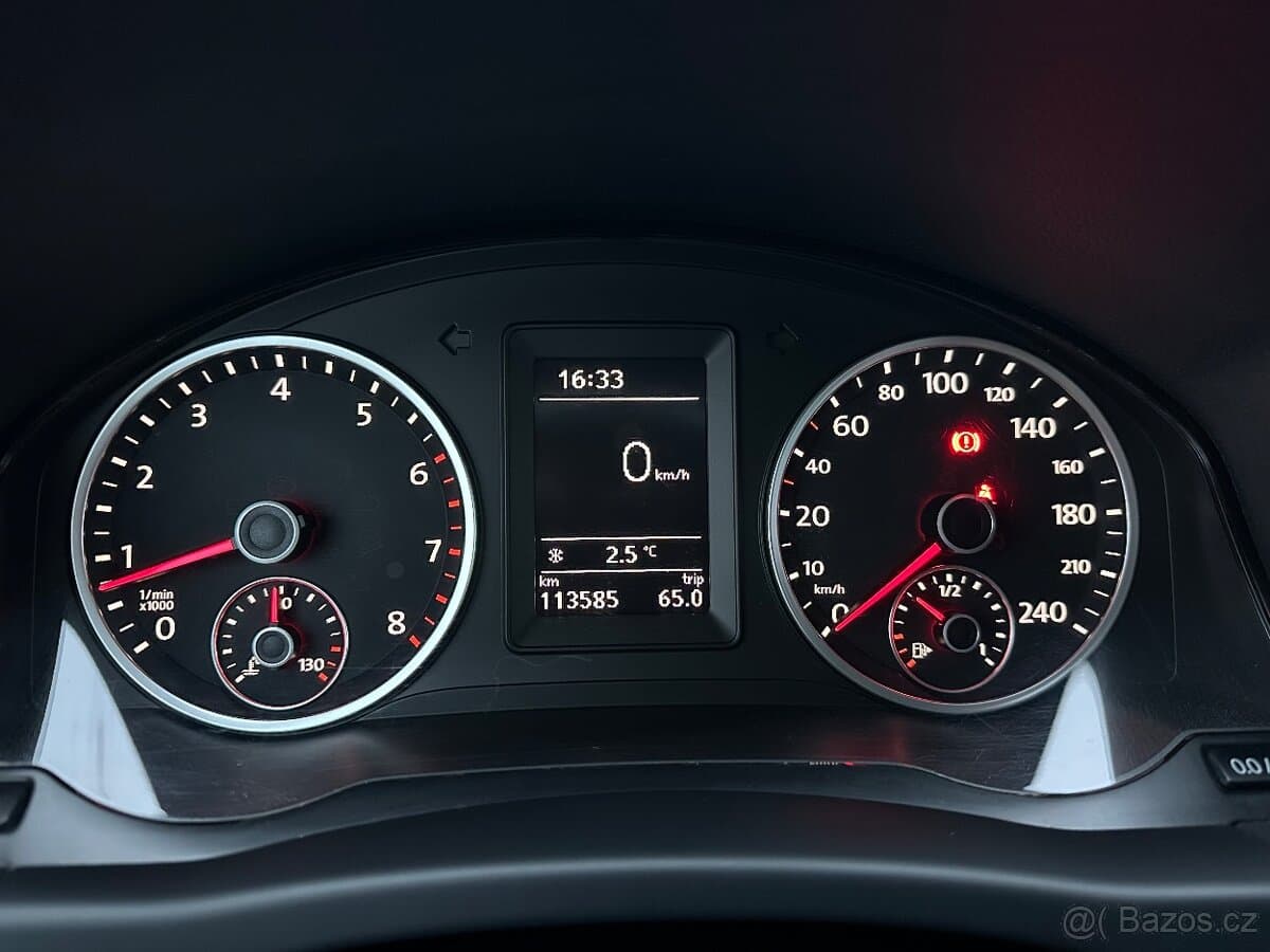 2010 Volkswagen TIGUAN - 16